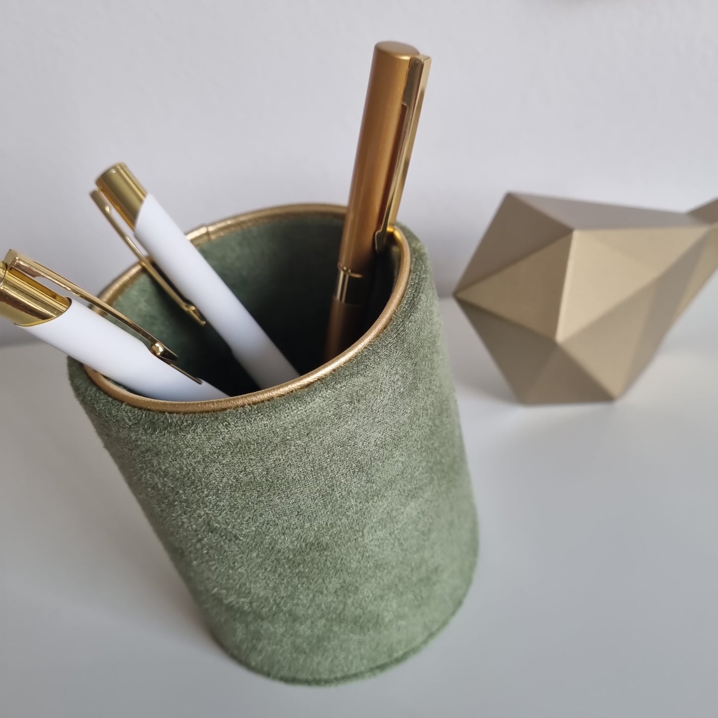 Rankų darbo pieštukinė "Dust green" rvcreativestudio