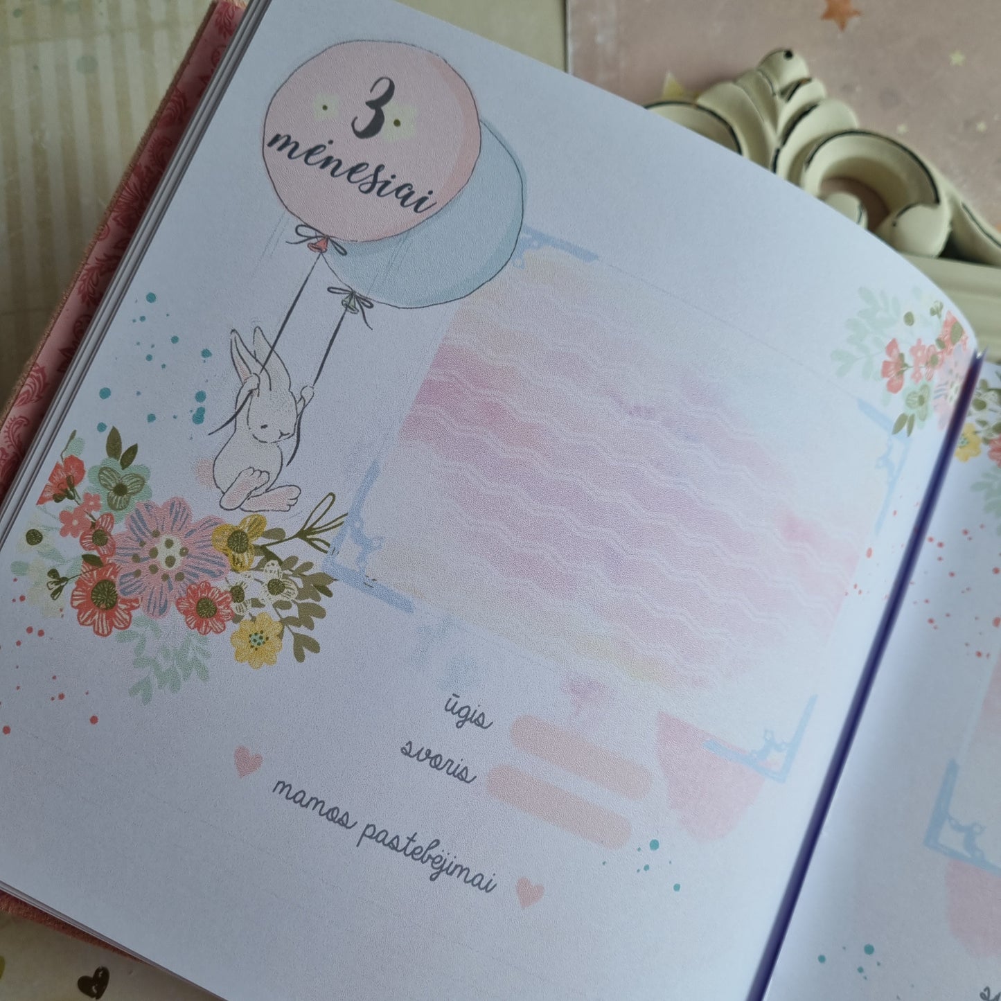 Rankų darbo kūdikio knyga mergaitei "Vaivorykštė" rvcreativestudio