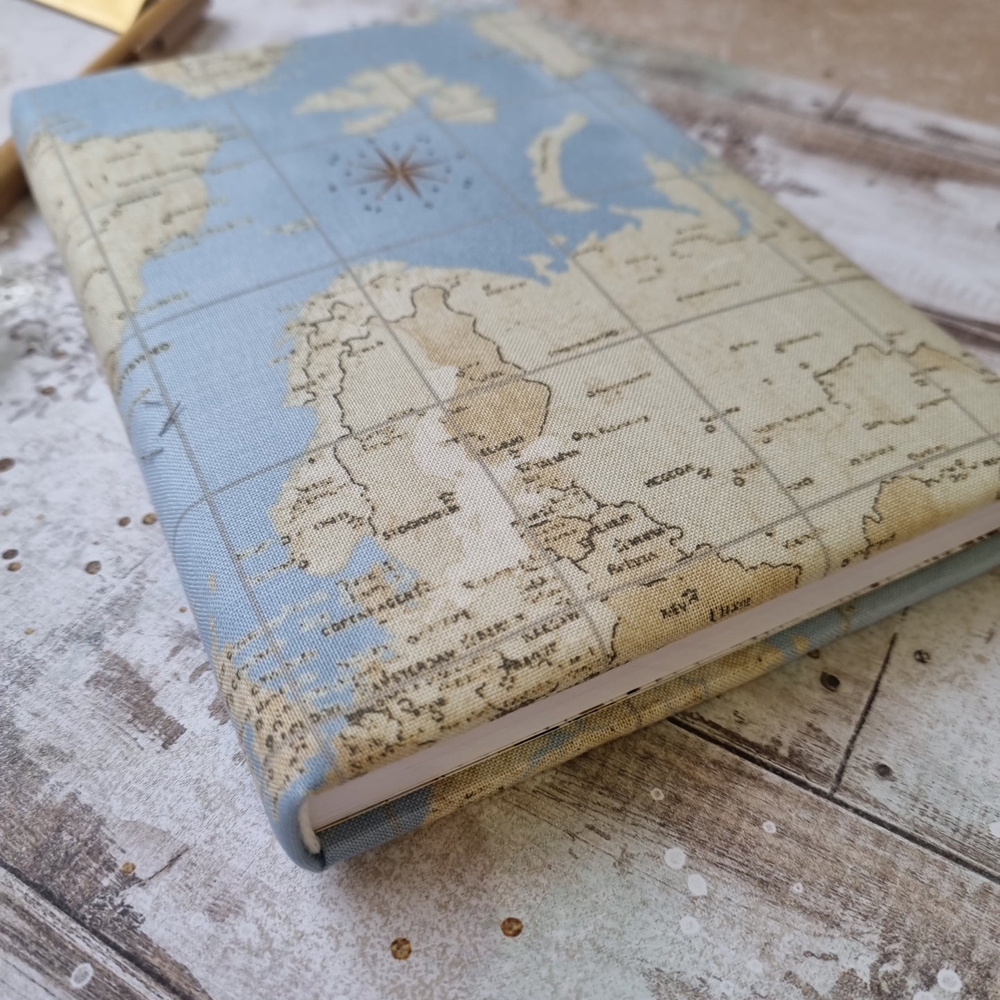 Rankų darbo knyga "Travel book"
