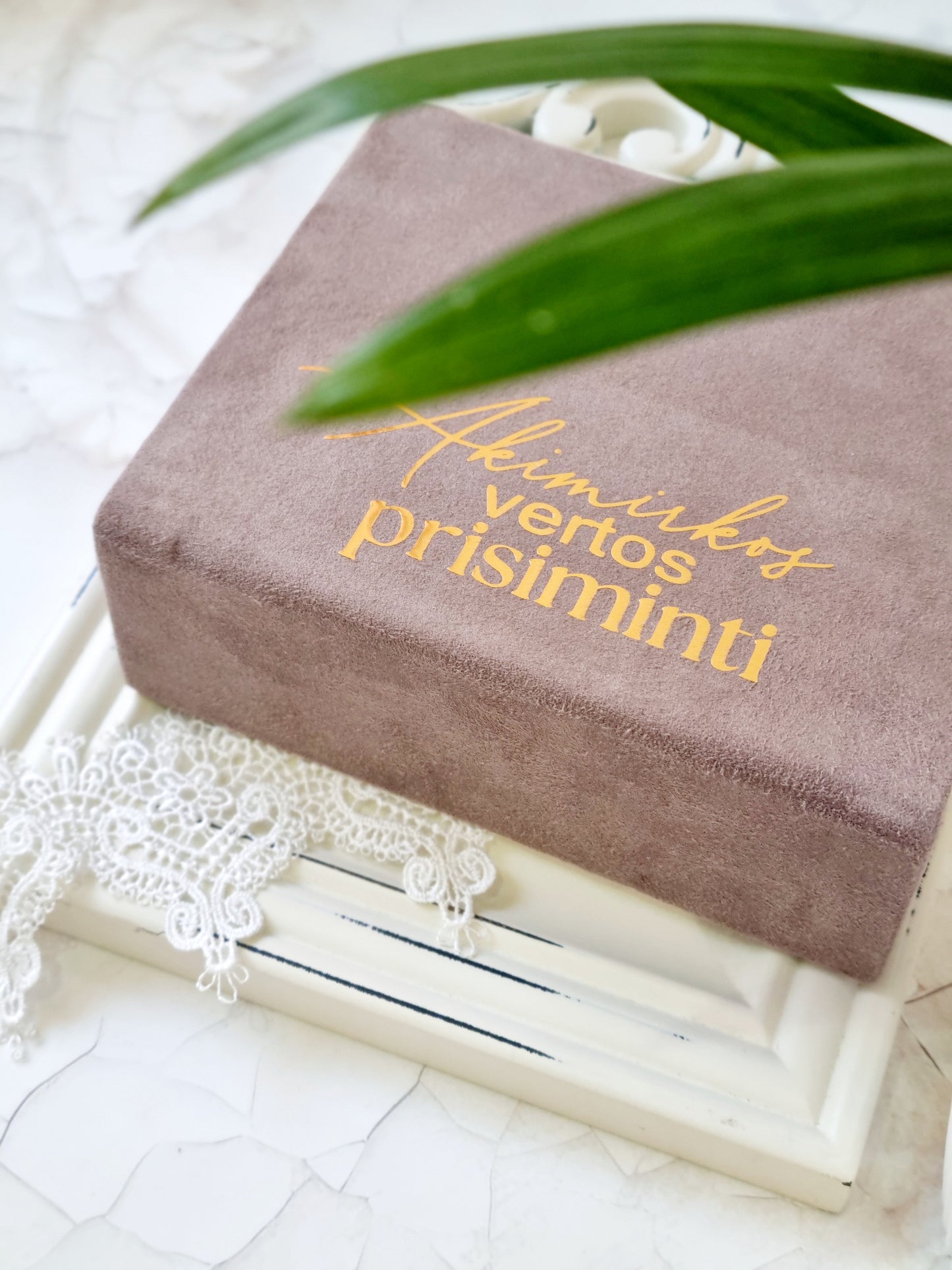 Rankų darbo nuotraukų dėžutė "Akimirkos vertos prisiminti"