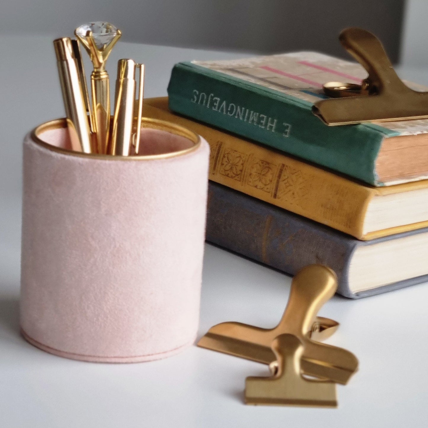Rankų darbo pieštukinė "Light pink" rvcreativestudio
