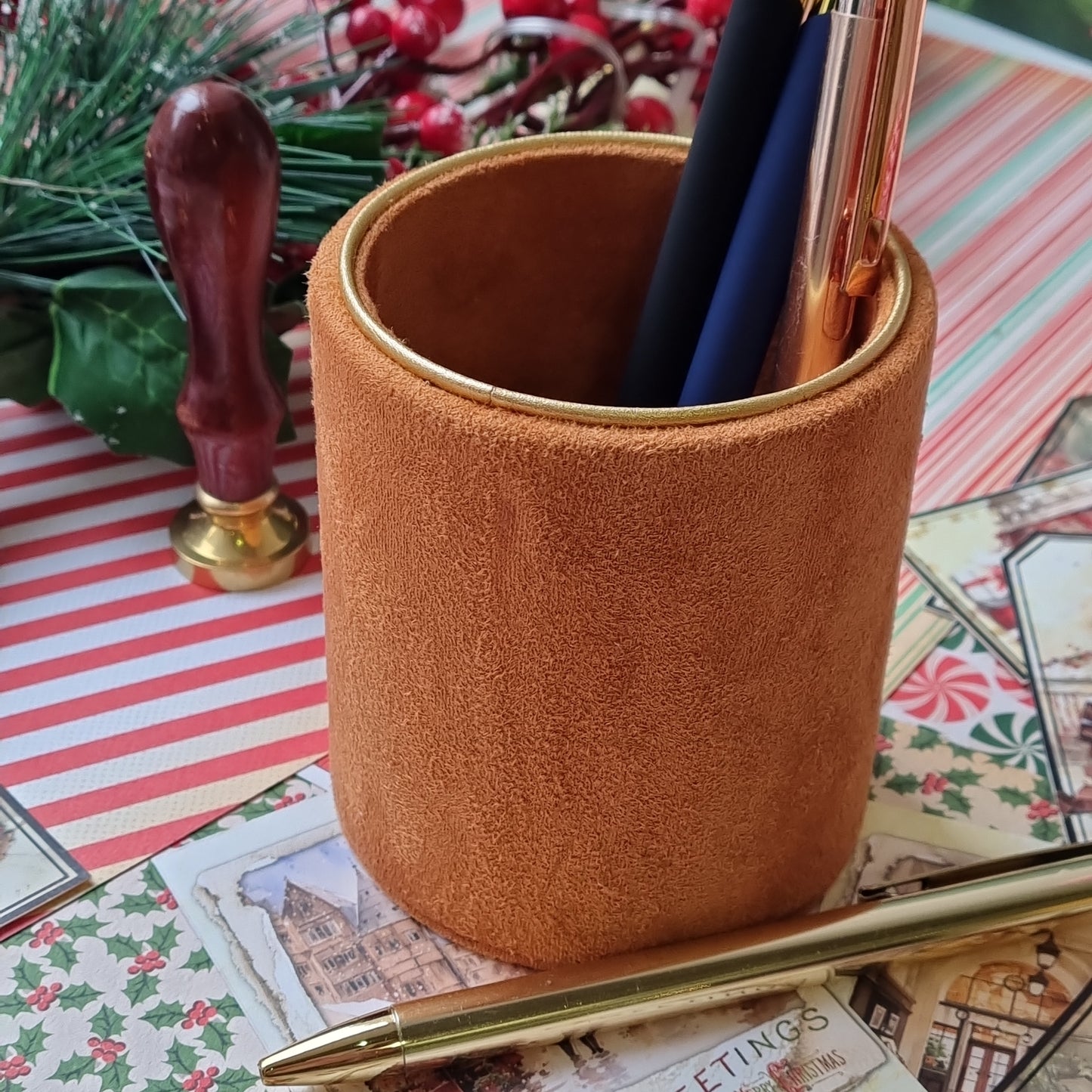 Rankų darbo pieštukinė "Orange"