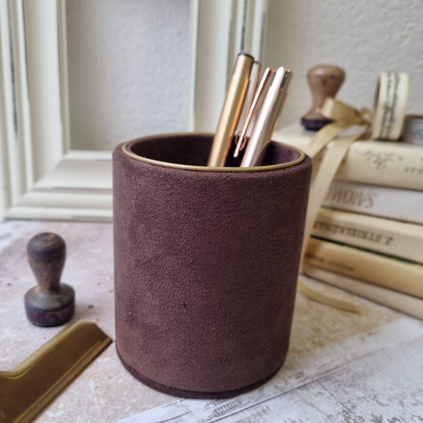 Rankų darbo pieštukinė "Dark Brown"