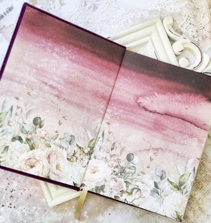 Rankų darbo užrašų knyga "Violeta"