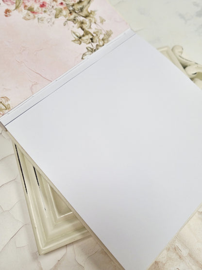 Rankų darbo albumas "White"