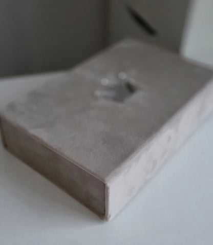 Rankų darbo dėžutė papuošalams "Karūna"