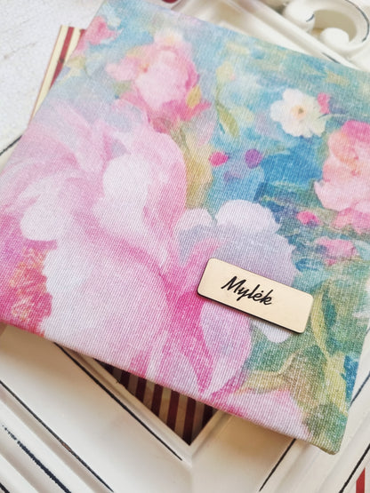 Rankų darbo knygelė rašams, eskizams "Mylėk"