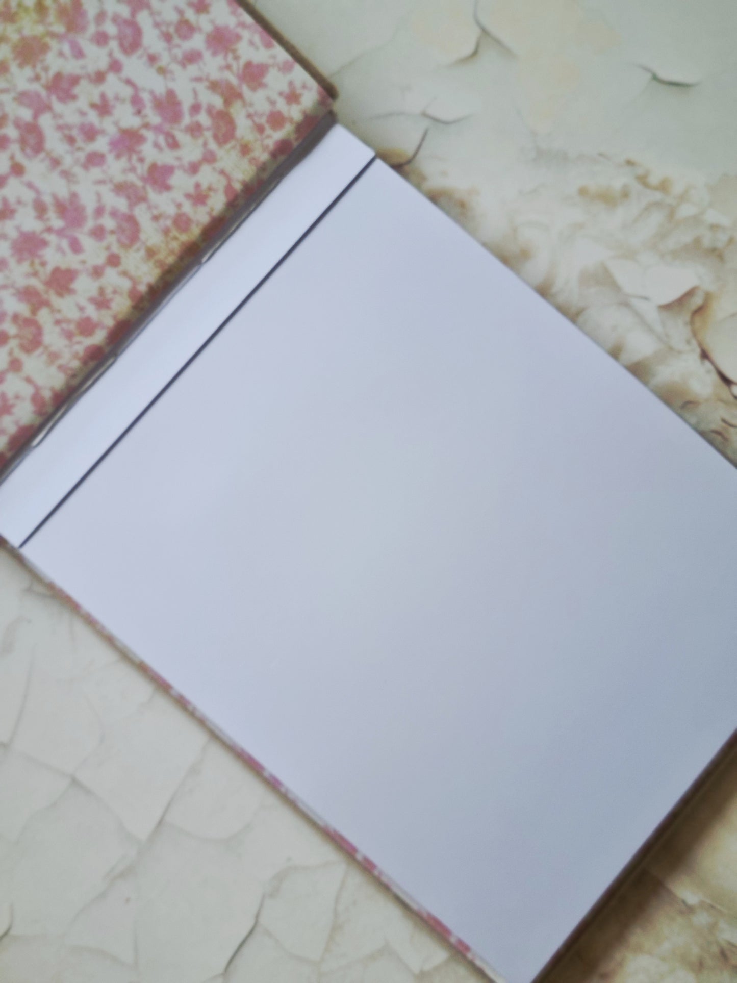 Rankų darbo albumas "Cream Floral"