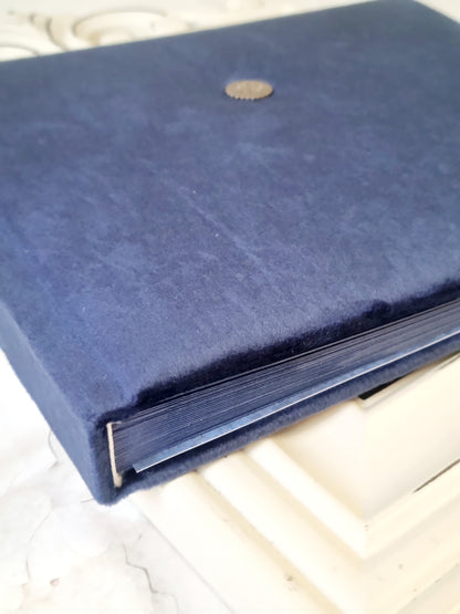 Rankų darbo albumas "Royal blue"