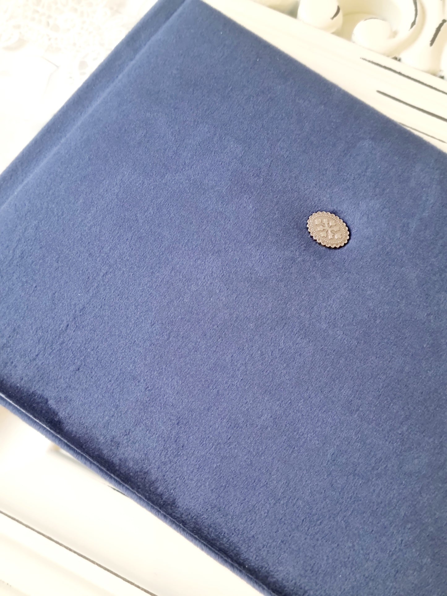 Rankų darbo albumas "Royal blue"