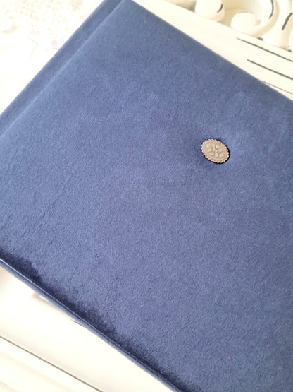 Rankų darbo albumas "Royal blue"