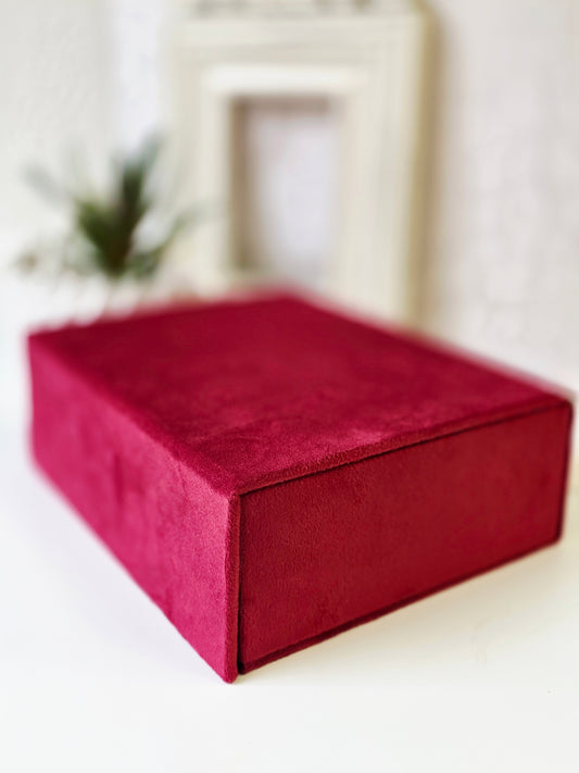 Rankų darbo dėžutė "Bordo"