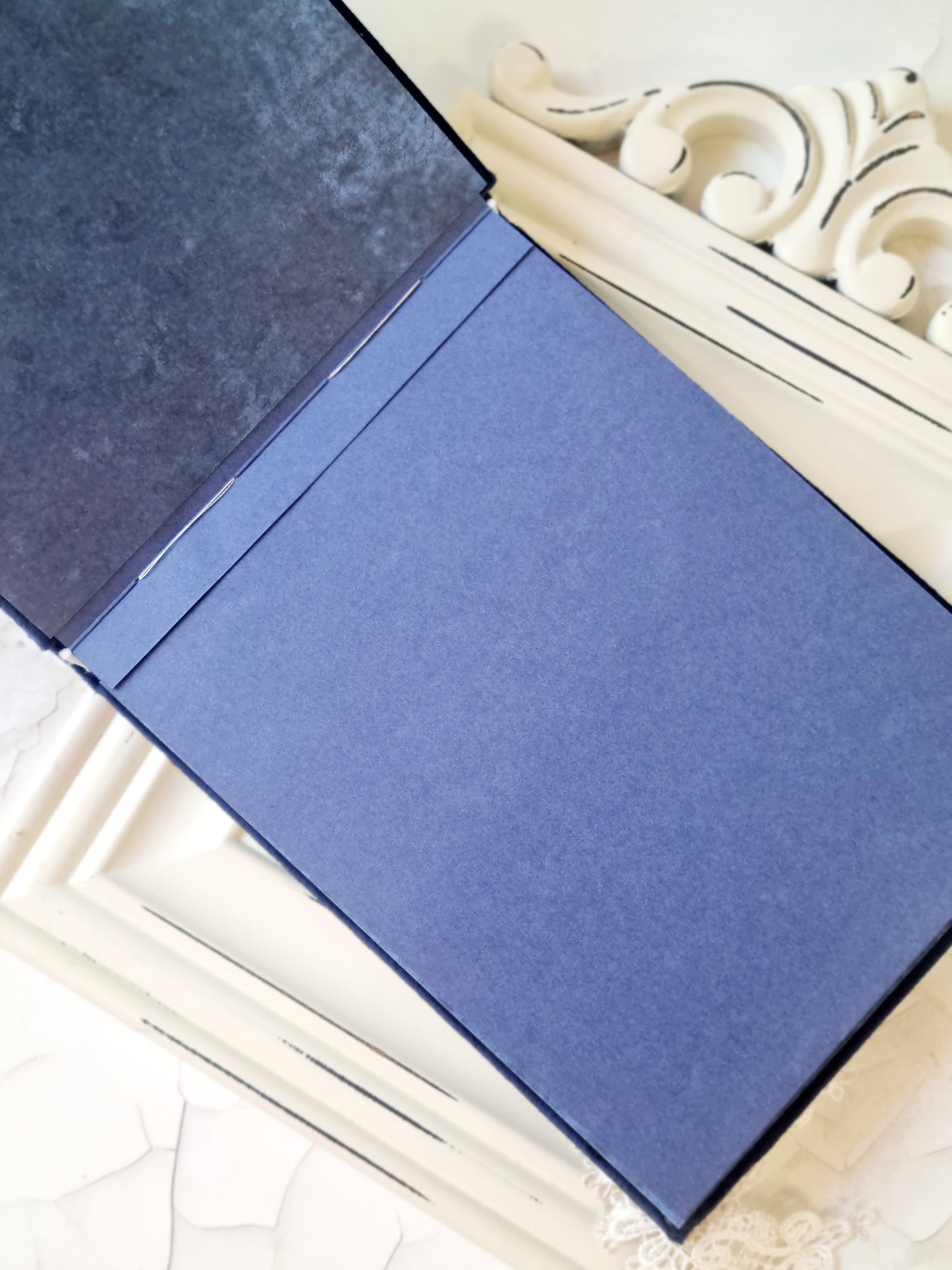 Rankų darbo albumas "Royal blue"