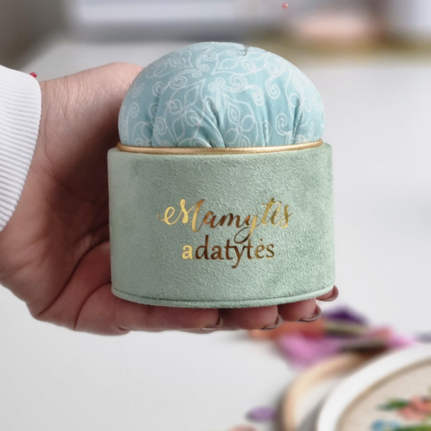 Rankų darbo adatinė "Mamytės adatytės"  rvcreativestudio   