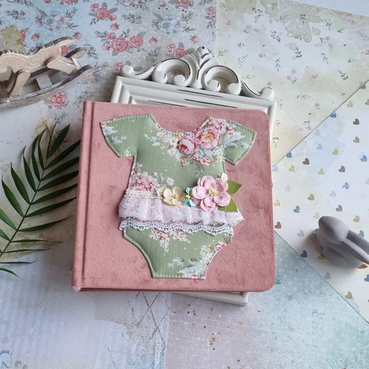 Kūdikio knyga mergaitei " Princesė"  rvcreativestudio   